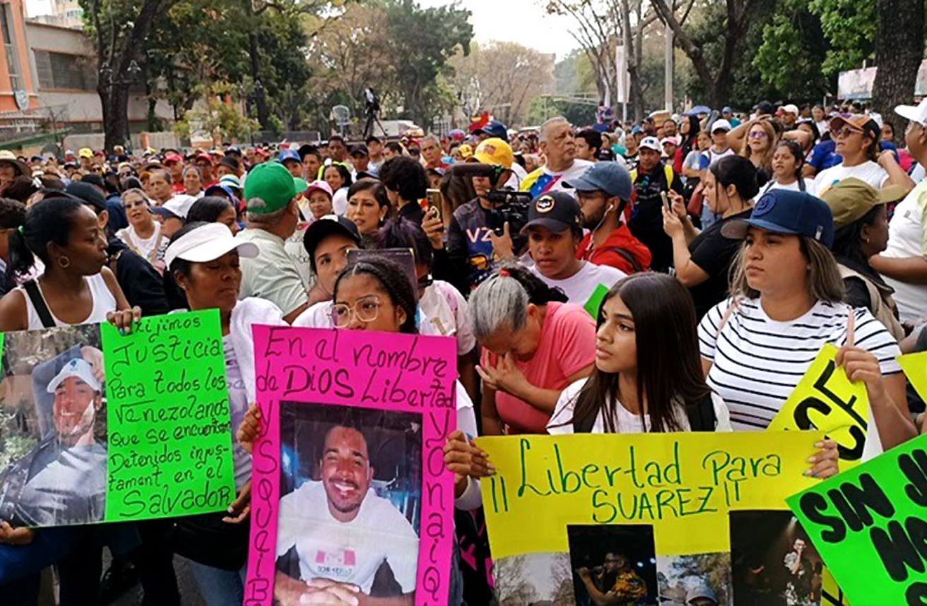Screenshot 2025-03-19 at 18-50-51 Madres de secuestrados en El Salvador denunciaron engaños de PJ Red Radio ®